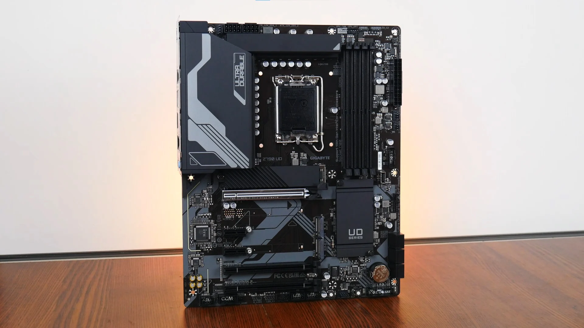 IGABYTE GA-Z790-UD Motherboard 